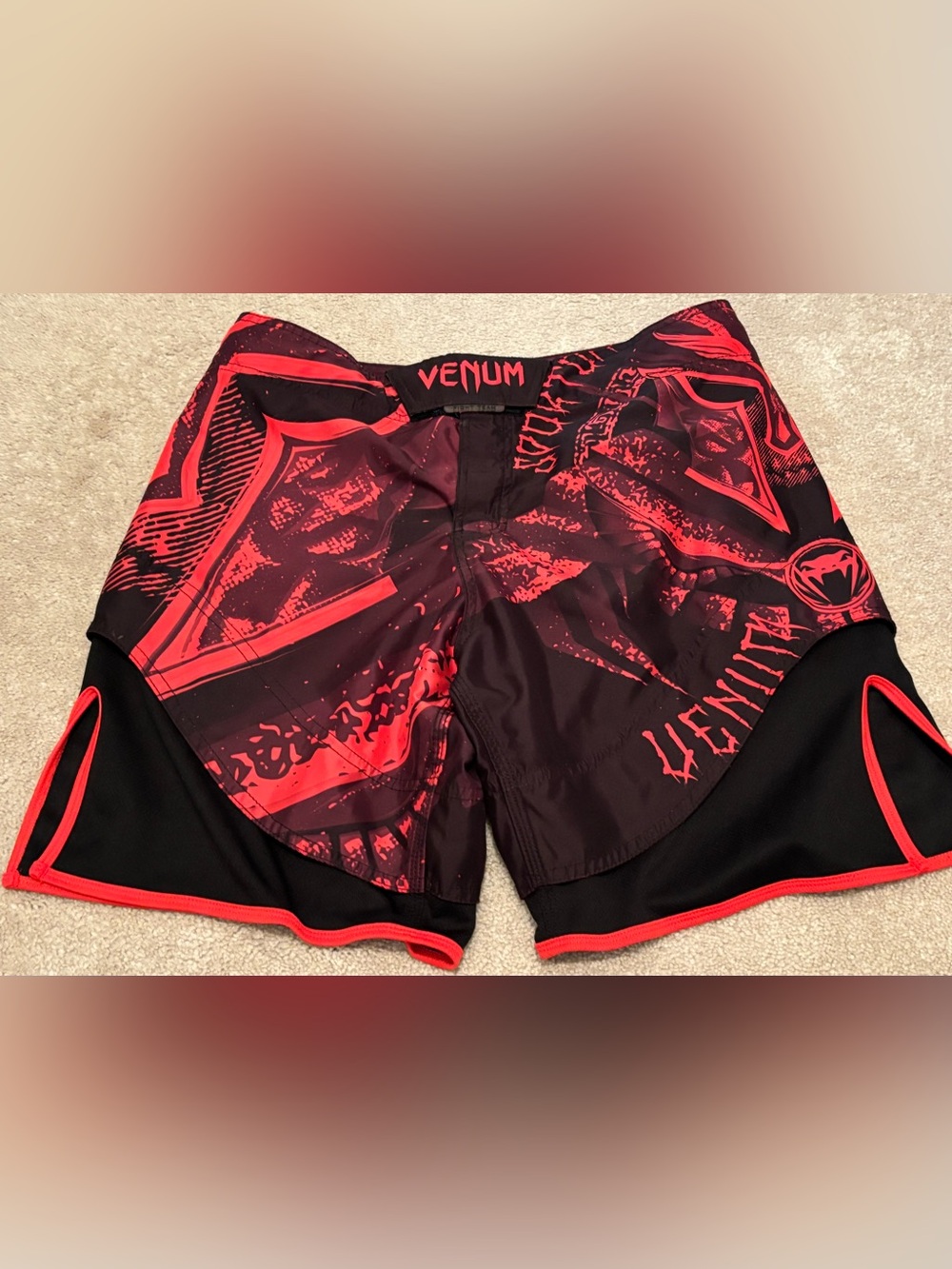 Venum Men’s Size Small Red Black MMA Fight Shorts Fight Team Grappling Athletic